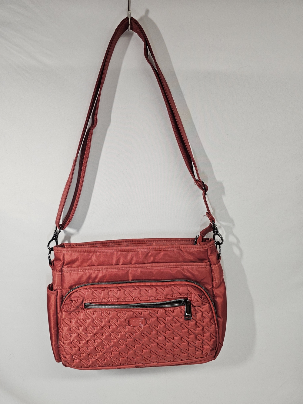 Lug Shimmy SE Crossbody Bag In Rosewood Red
